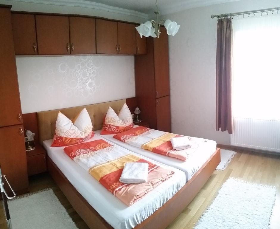 Fadora Apartman Tihany Cameră foto